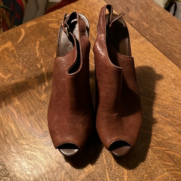 Aldo stocked heel rose, tan color, size 39 - Picture 4 of 13
